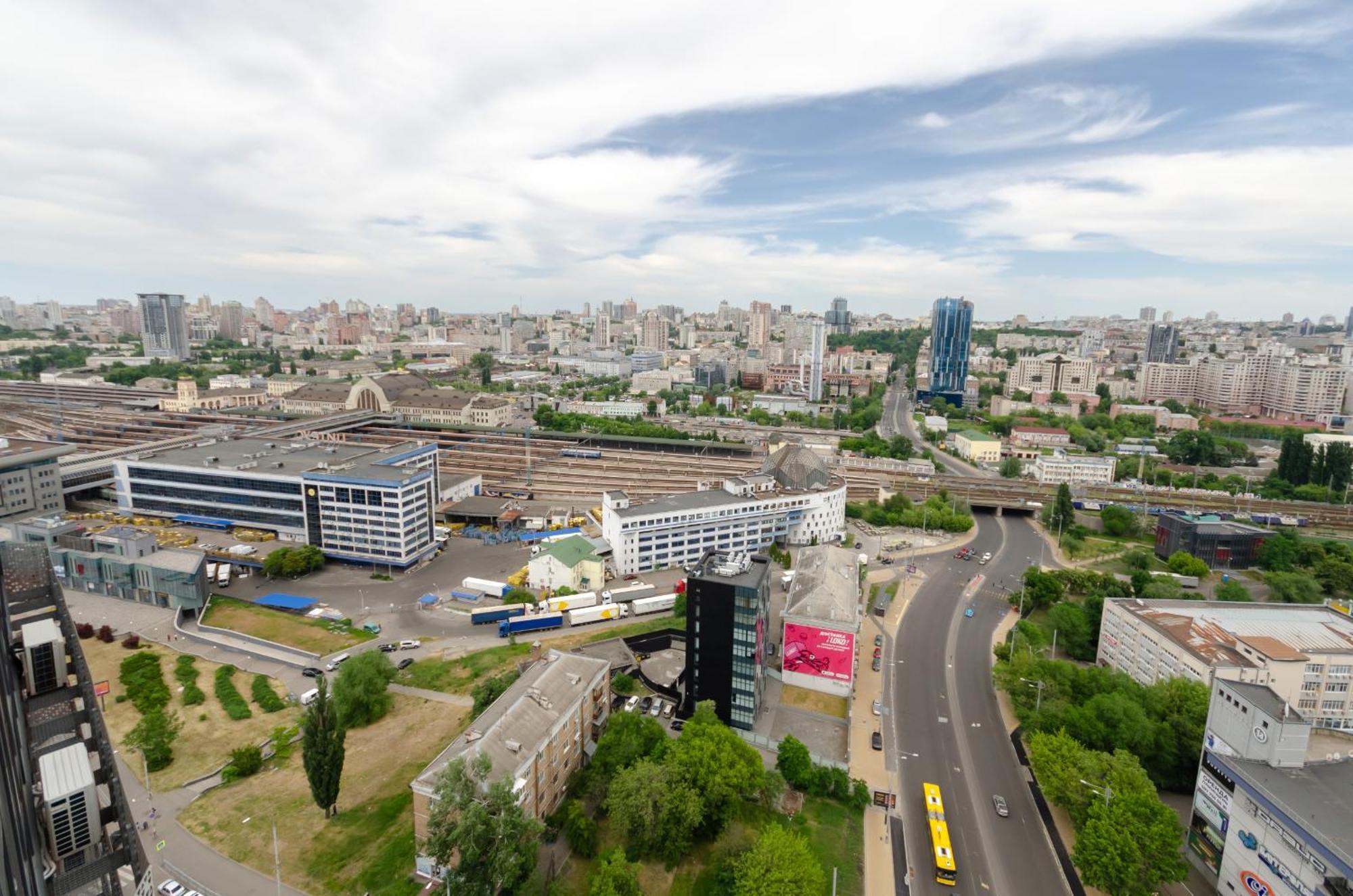 Kyiv View Railway Station Hotell Exteriör bild